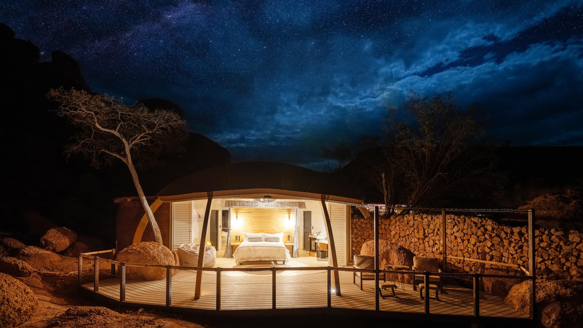 Onduli Ridge — suite lounge