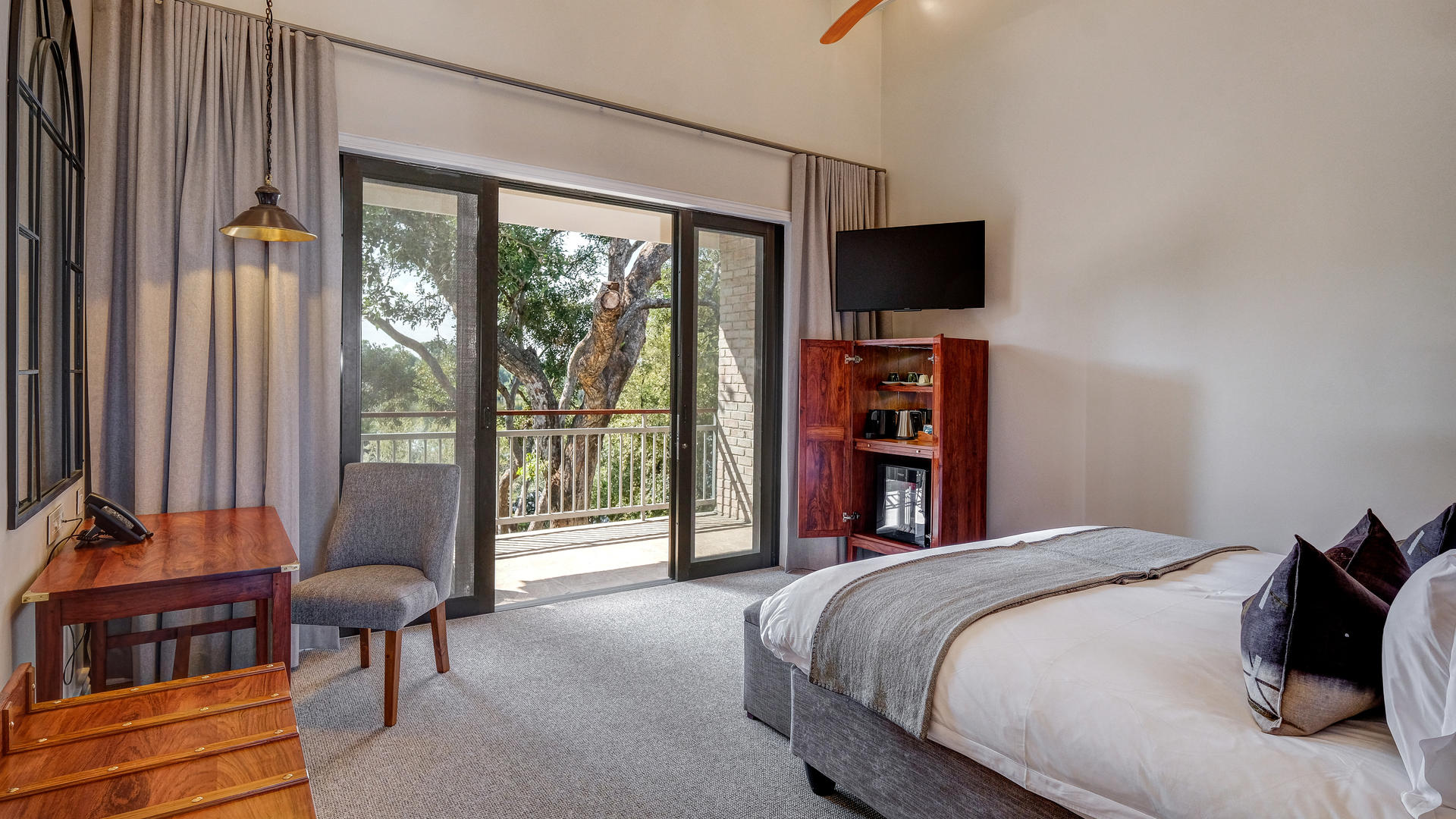 Palm River Hotel
