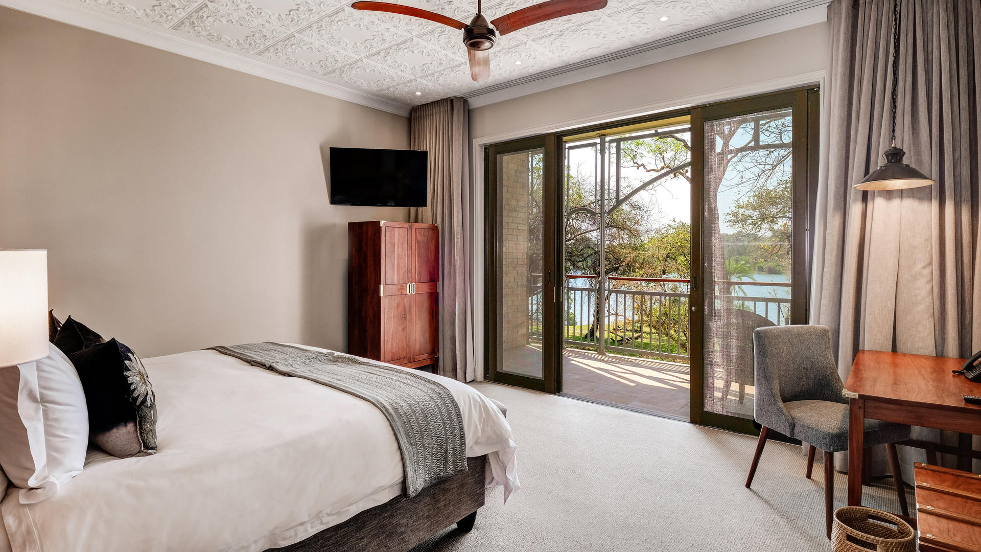 Palm River Hotel