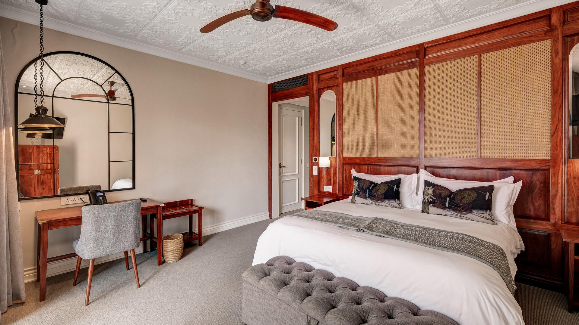 Palm River Hotel