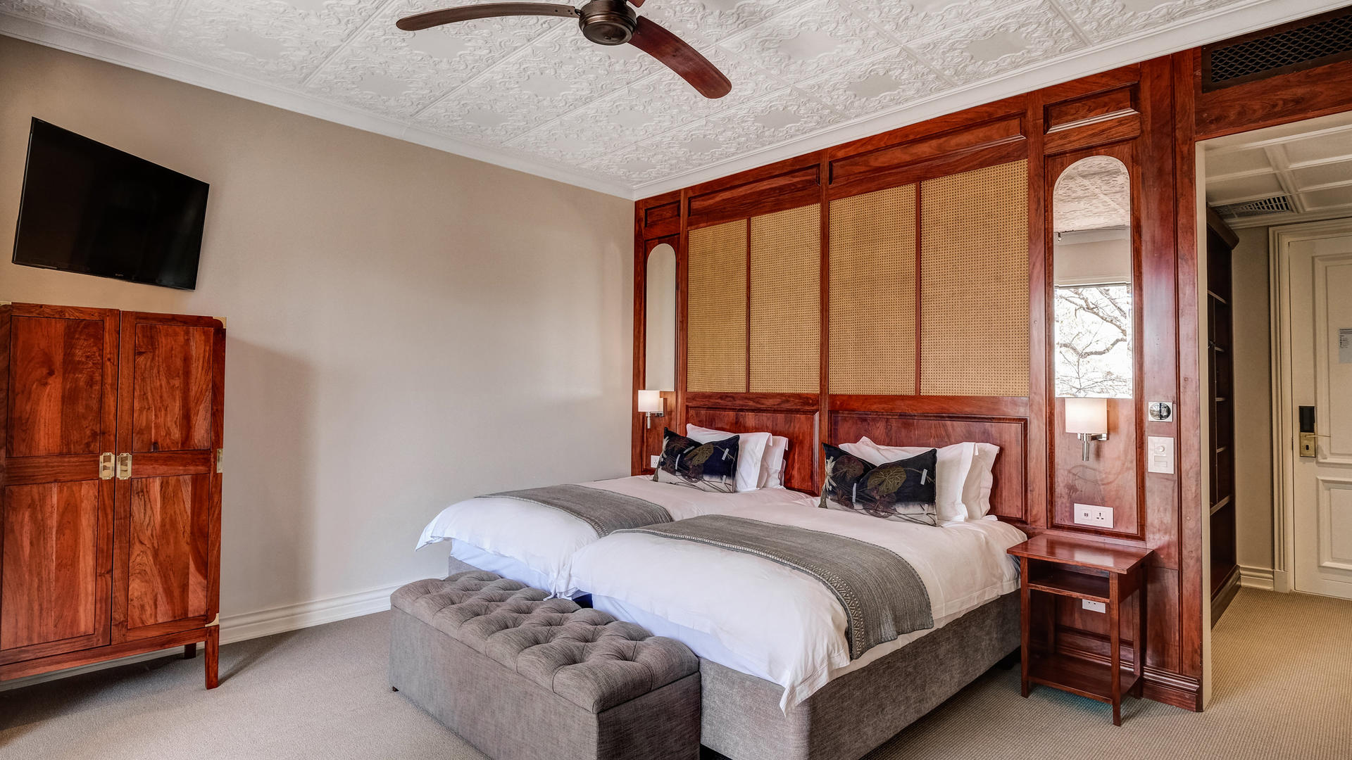 Palm River Hotel