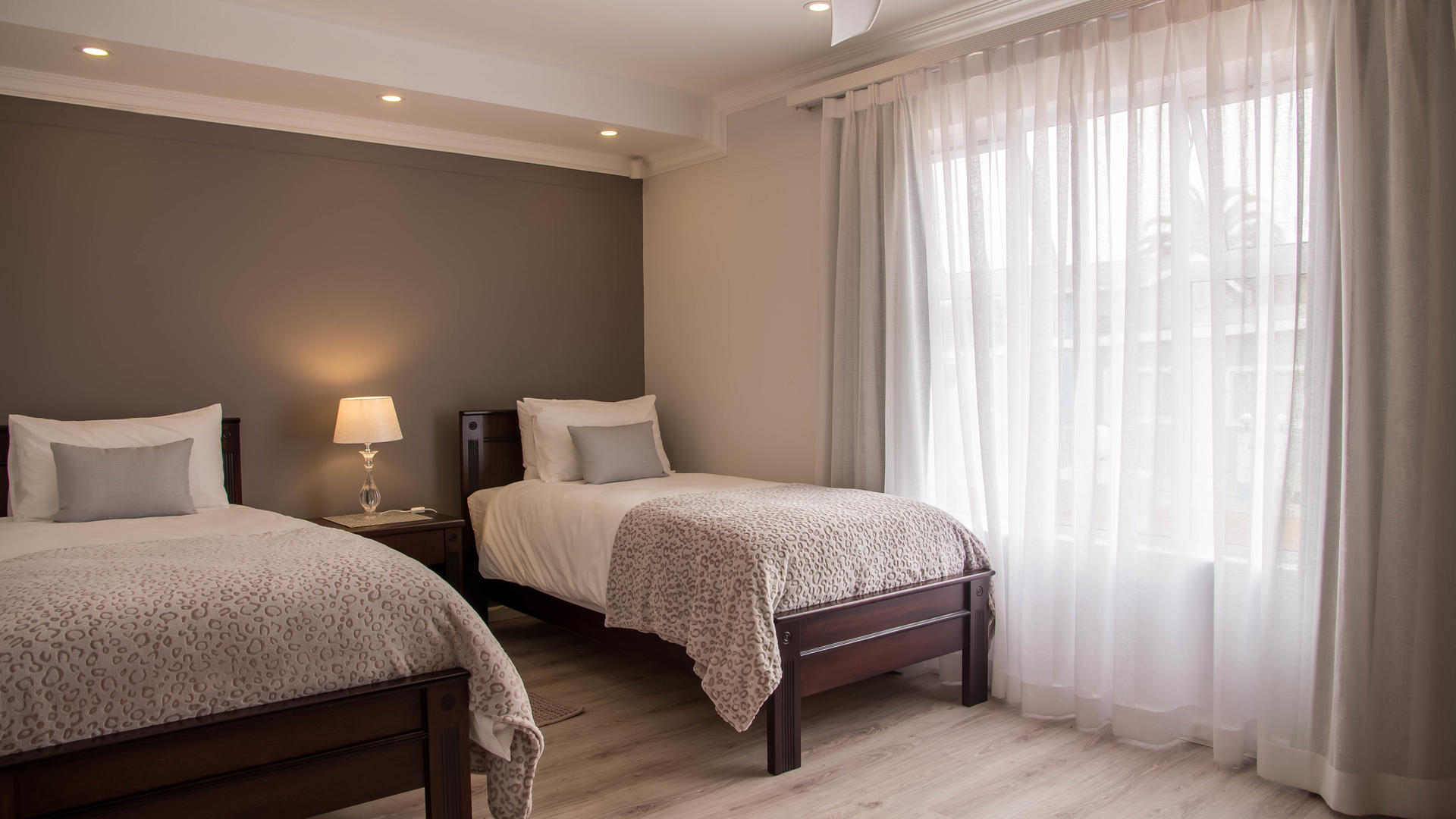 Sea Breeze Guesthouse — Jasper 4B