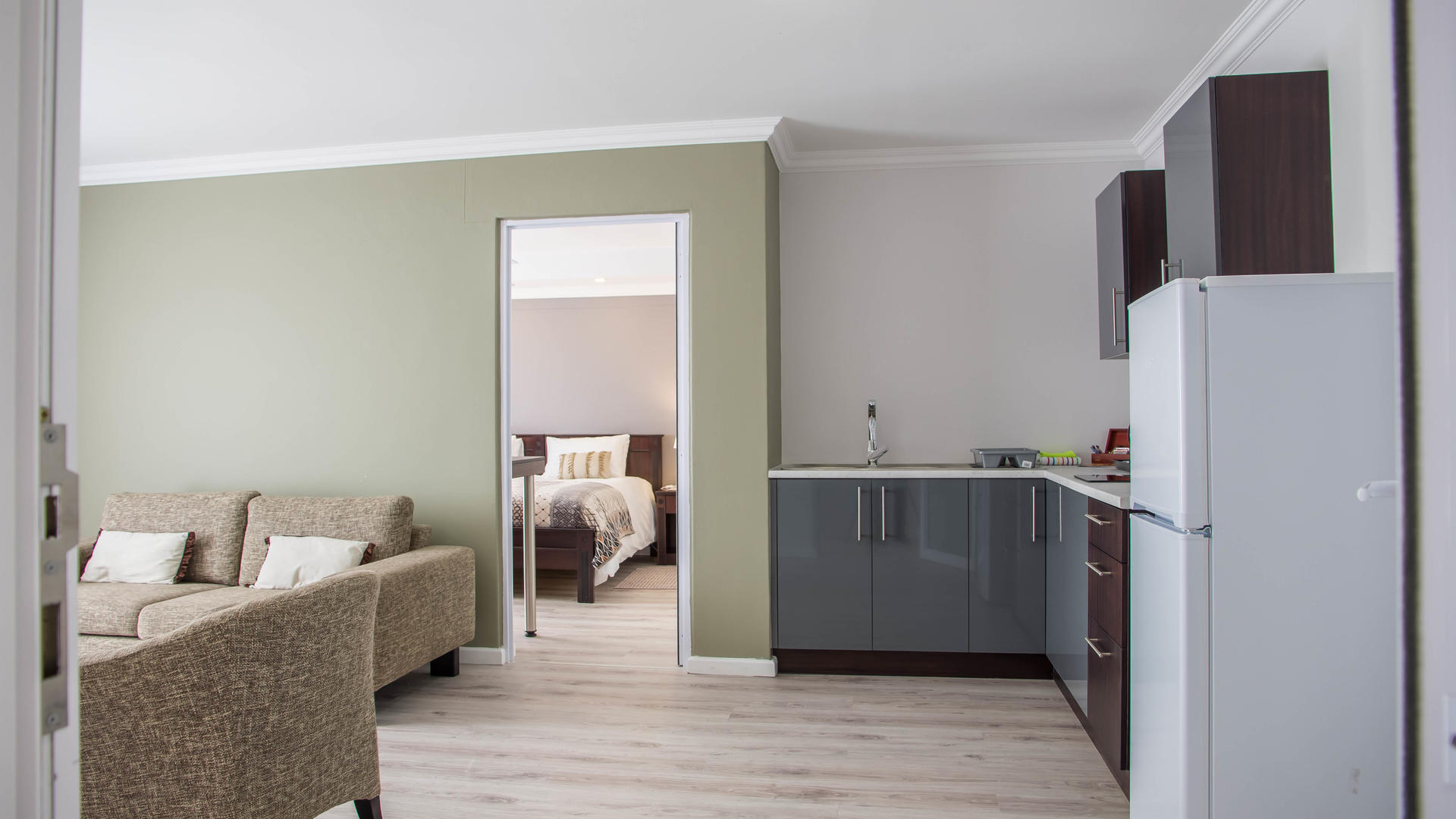 Sea Breeze Guesthouse — Onyx 5B
