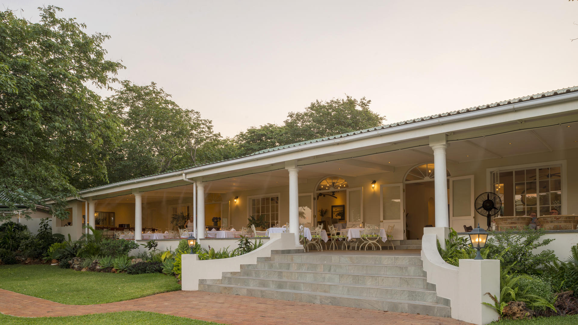 Batonka Guest Lodge