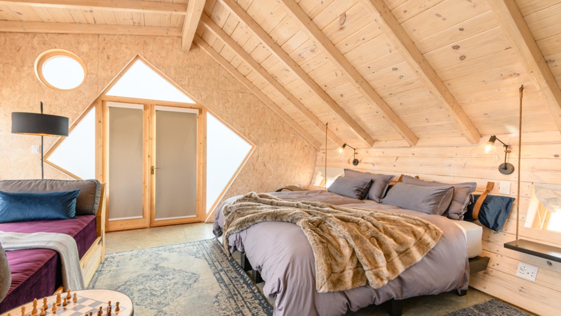 Shipwreck Lodge — view 8