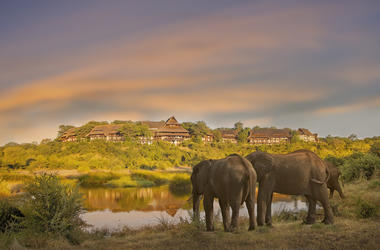 Zimbabwe - 3 days Victoria Falls with Victoria Falls Safari Lodge - Private accommodated