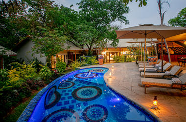 Zimbabwe - 3-Day Victoria Falls with Shongwe Lookout - Private Accommodated