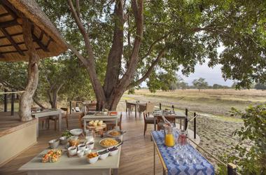Zambia - 9-day South Luangwa & Lower Zambezi Luxury Safari - Private accommodated