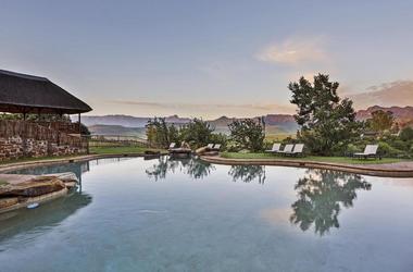 South Africa - 7-day Classic Drakensberg & Safari Adventure - Private self-drive 